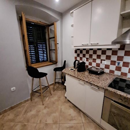 Cozy 2 Bedroom Apartment In Antique Bizanti Palace Κότορ Εξωτερικό φωτογραφία